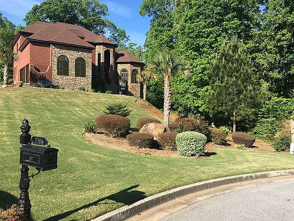 2nd image of 2166 Autumn Chase Dr