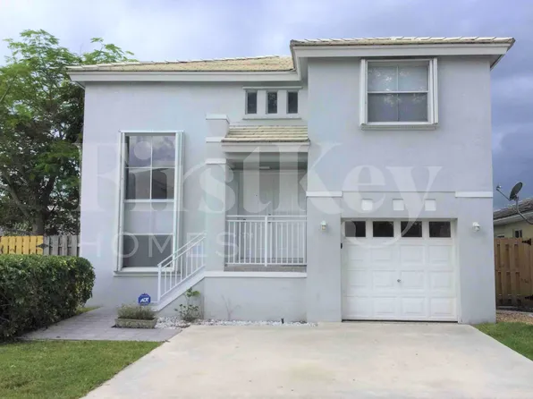 3085 Lighthouse Pl, Pompano Beach, FL 33063