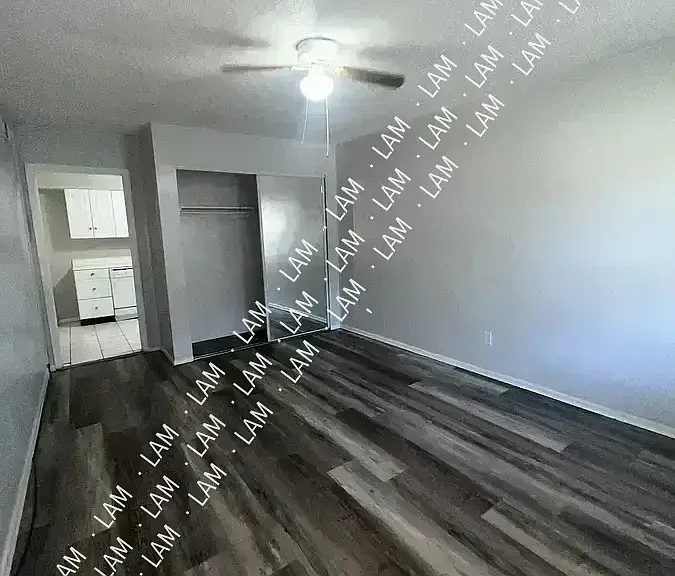 4774 Kings Dr #G — Photo 5