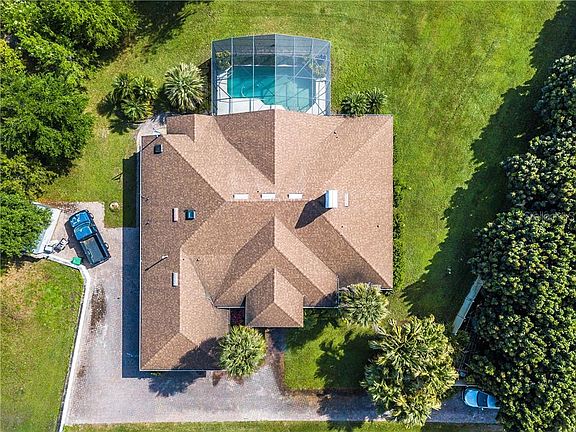 2nd image of 7484 Lake Willis Dr