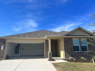 109 Bear Oak St, Hutto, TX 78634