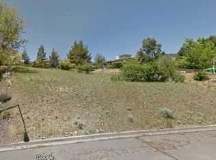 98 Ridgecrest Dr, Klamath Falls, OR 97601