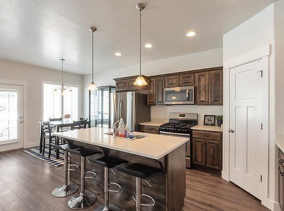 3rd image of 14498 S Juniper Shade Dr