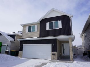 2606 5th Ct W, West Fargo, ND 58078