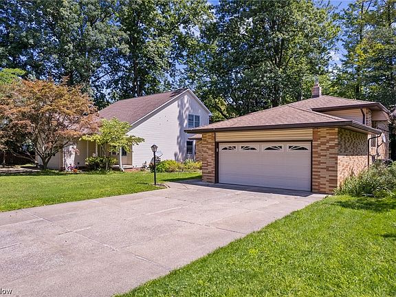 3rd image of 6545 Forest Glen Ave