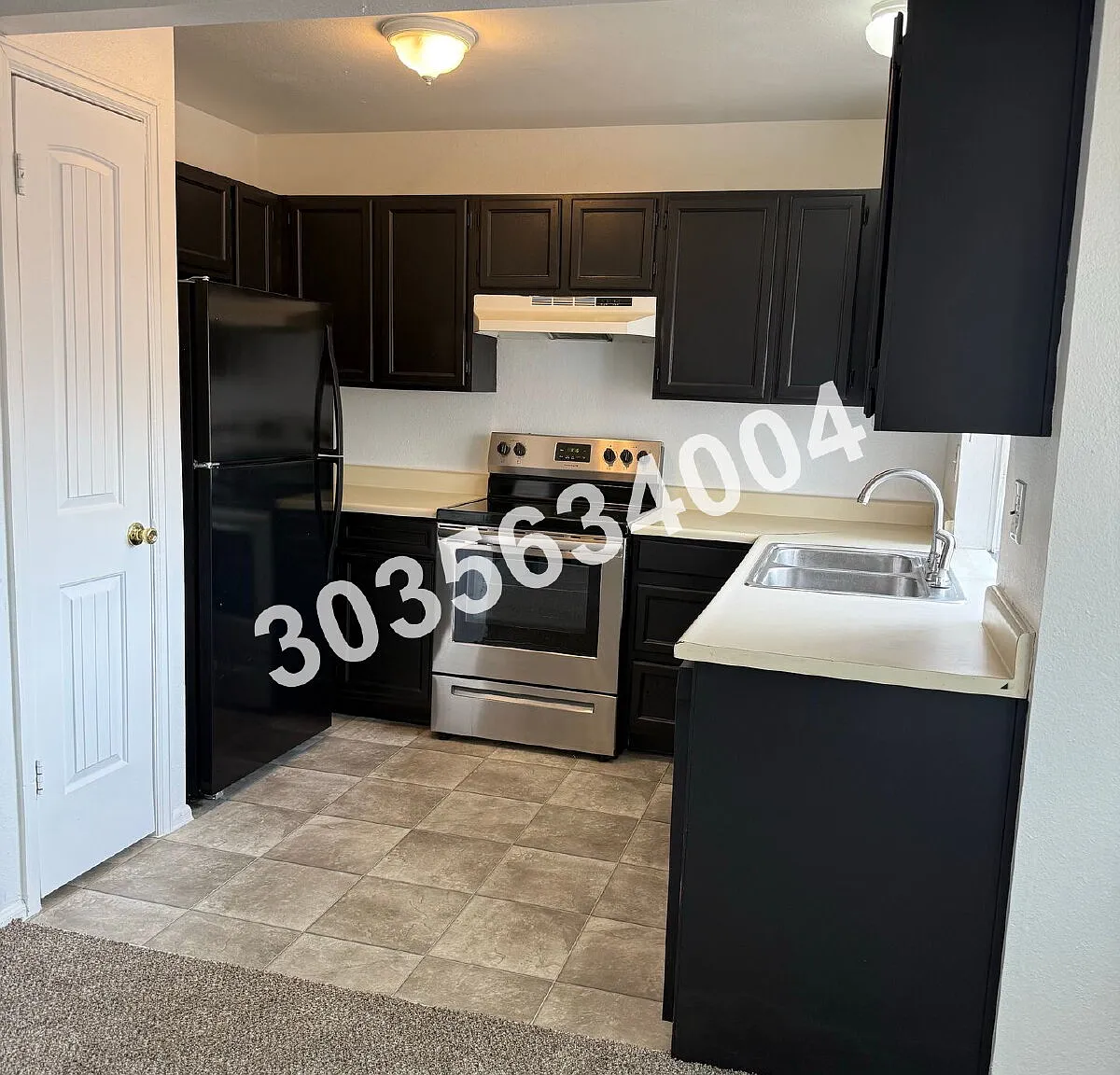 3 bed, 2.0 bath, 1302 sqft, $2,395 — Photo 3