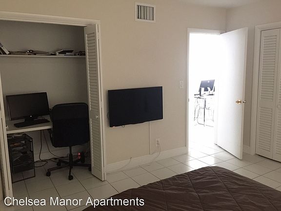 2nd image of 4405 NE 21st Ave APT 15