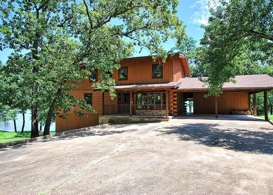1st image of 30 Lakeshore Dr