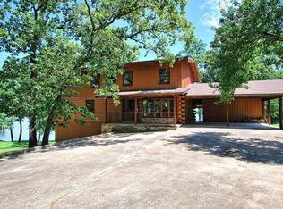 30 Lakeshore Dr, Huntsville, TX 77340