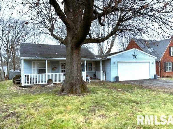 1844 Mound Rd, Jacksonville, IL 62650