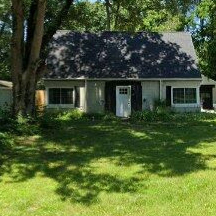 1st image of 1208 Crawford Dr