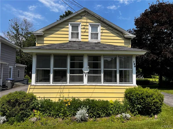 153 W Seneca St, Manlius, NY 13104