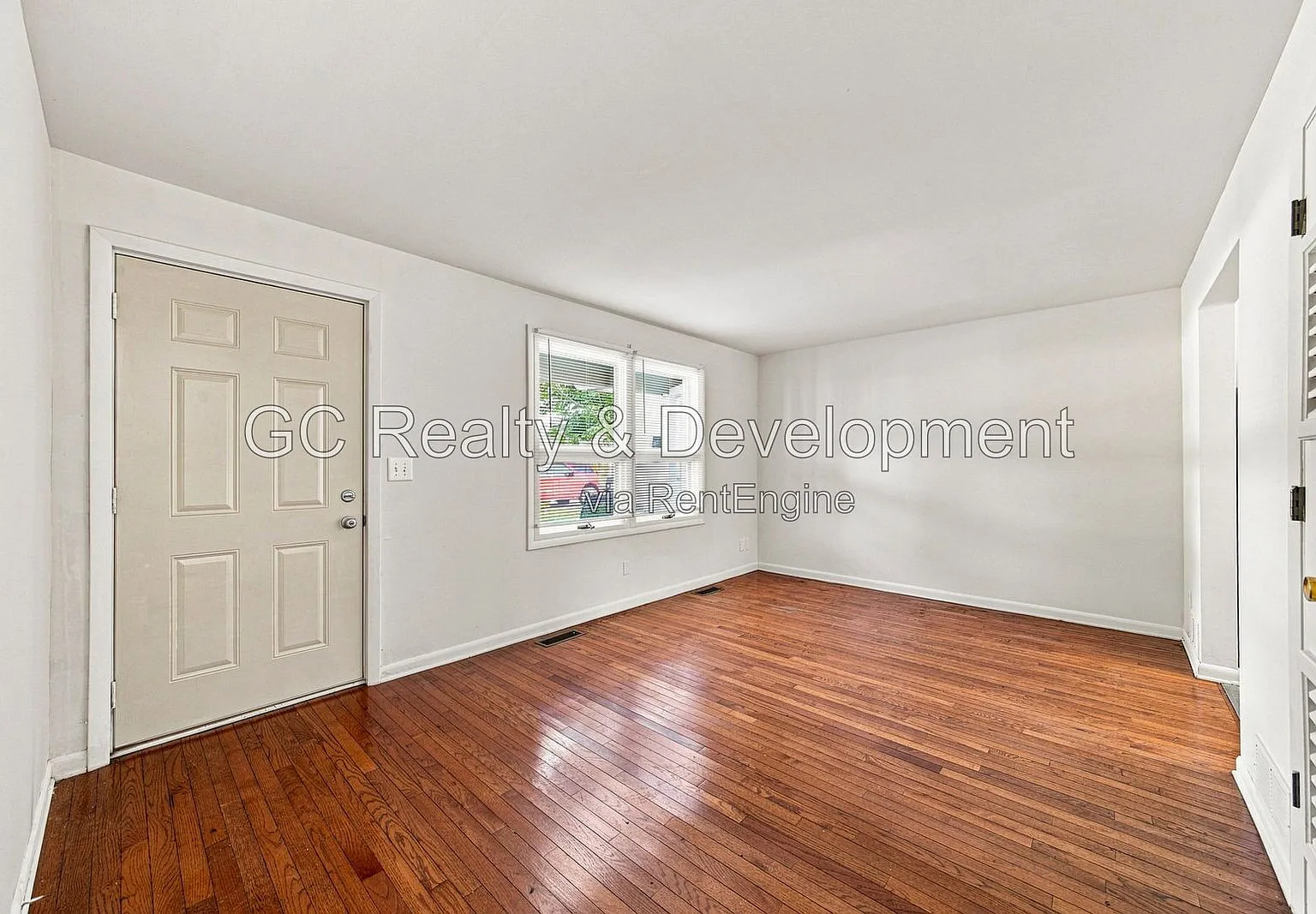 1 bed, 1.0 bath, 1350 sqft, $1,150 — Photo 4