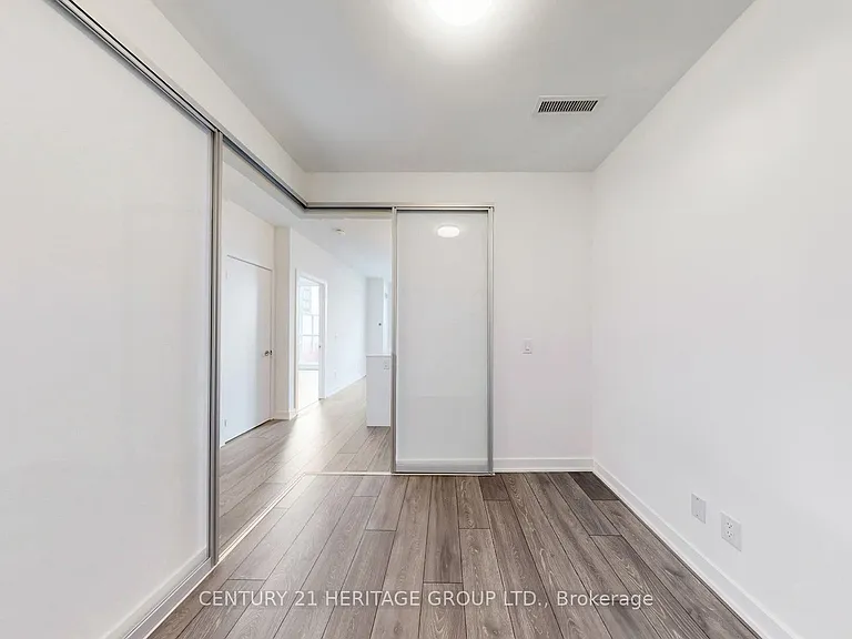 8888 Yonge St #708 — Photo 26