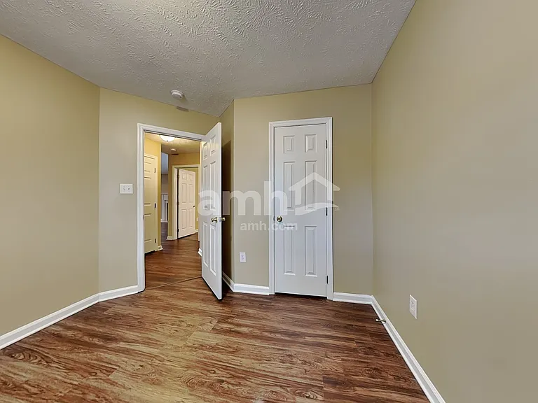 112 Pine Orchard Ct — Photo 13