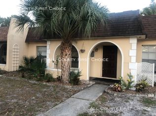 9899 87th St, Seminole, FL 33777
