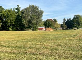 211 N 4th St, Secor, IL 61771