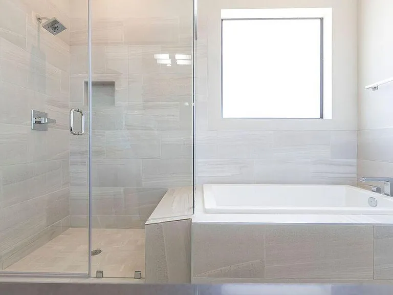 5703 Larkin #A — Photo 28