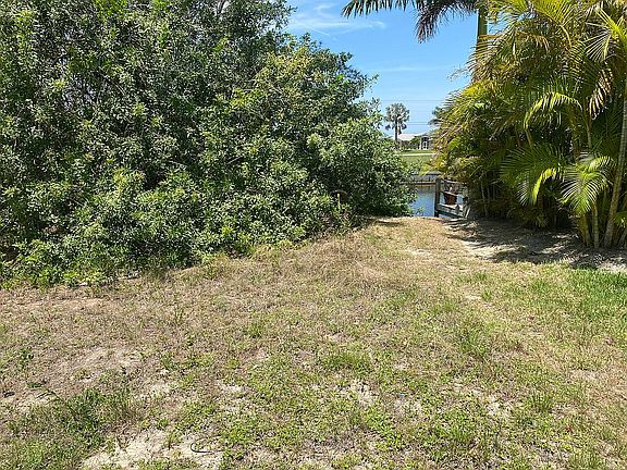 4th image of 1804 NW 39th Ave