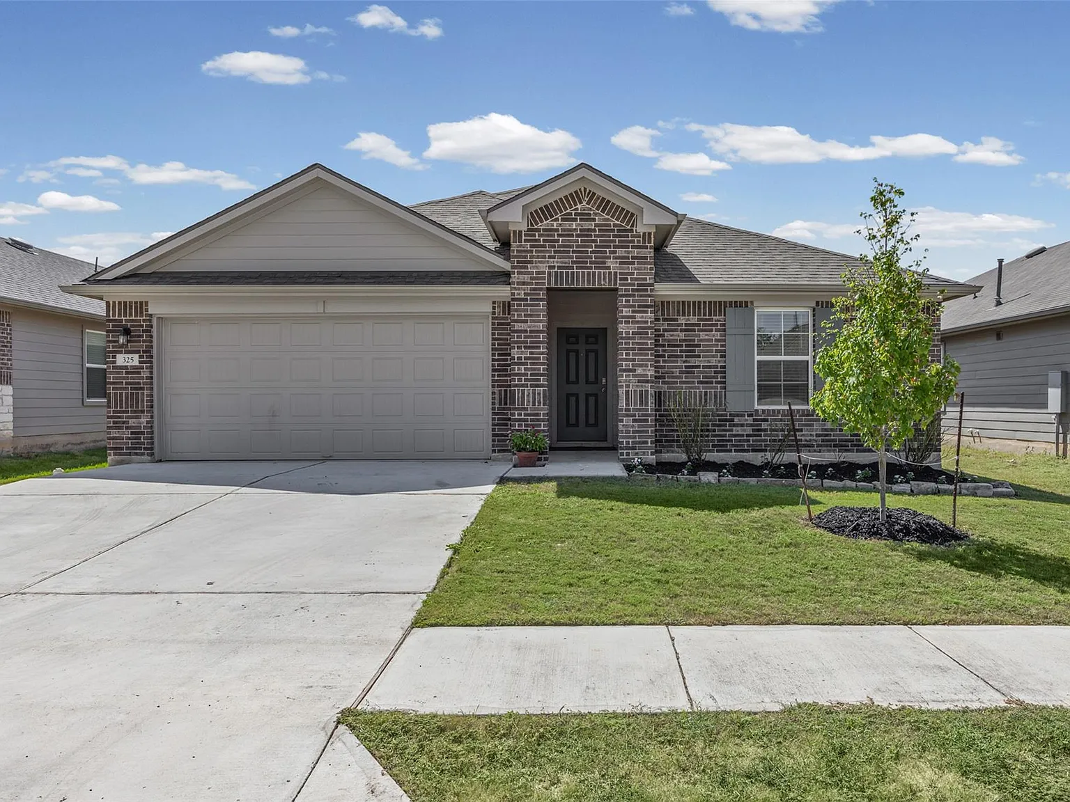 4 bed, 2.0 bath, 1797 sqft, $1,995 — Photo 1