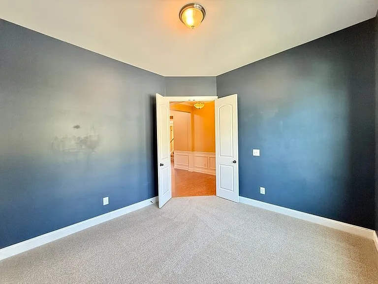 1140 Litchborough Way — Photo 6