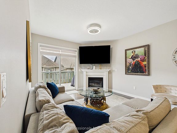 4th image of 35 Canterbury Cir