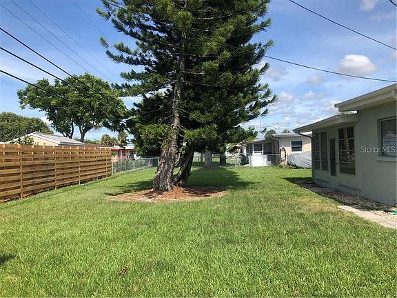 2nd image of 557 Shamrock Blvd