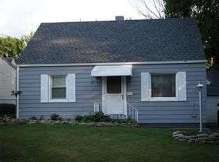 70 W Lewis St, Struthers, OH 44471