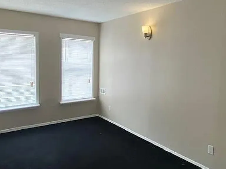 2700 Al Lipscomb Way #2700 — Photo 4