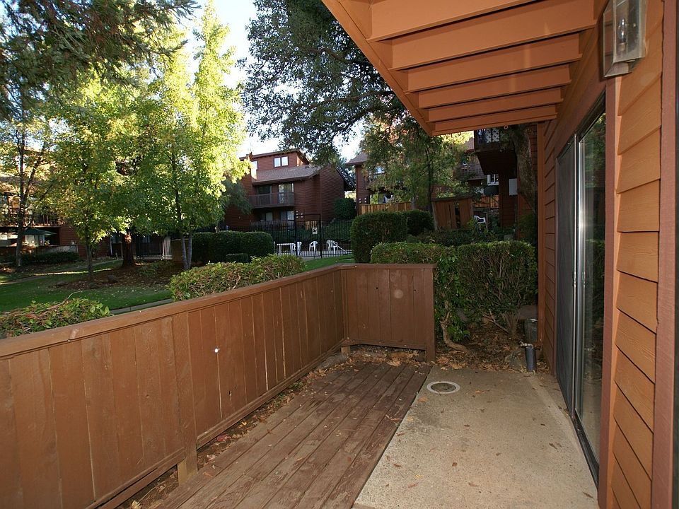 1st image of 3180 Country Club Dr