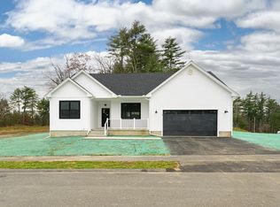 4 Sunny Crest Ln, Belchertown, MA 01007