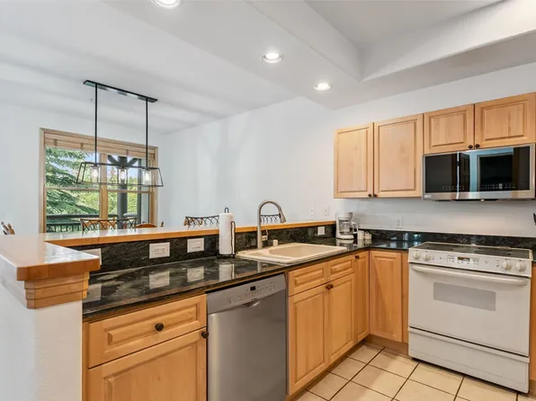 33 Broken Lance Drive UNIT 206S, Breckenridge, CO 80424