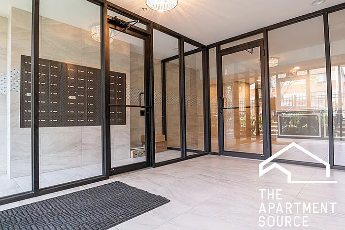 6011 N Winthrop Ave #407 — Photo 10