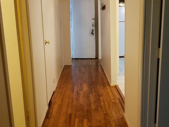 5th image of 1325 Bell Blvd APT 1