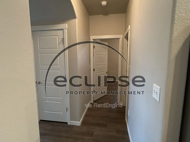 2921 Magnolia Ave — Photo 42