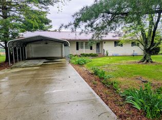 20431 Sharon Dr, Circleville, OH 43113