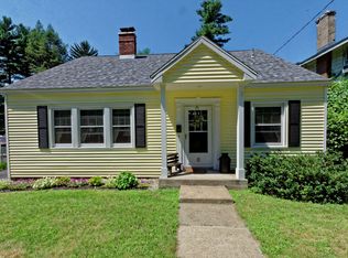 8 Oxford Rd, Albany, NY 12203