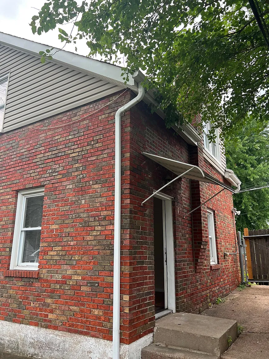 5032 Dewey Ave #2 photo 1