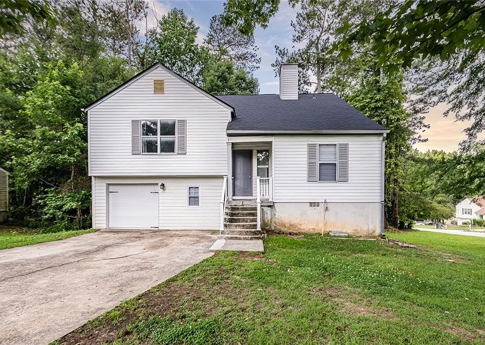 1st image of 2616 Selman Dr