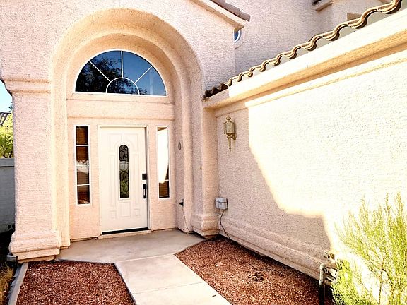 2nd image of 9336 Deer Lodge Ln