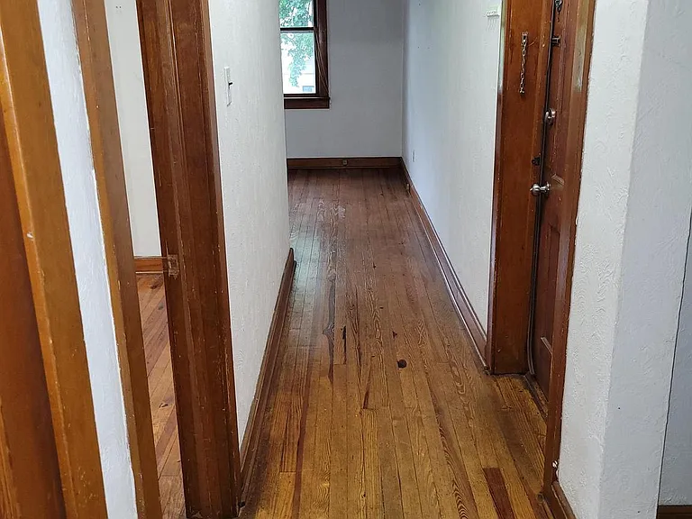 301 Buffalo Ave — Photo 7