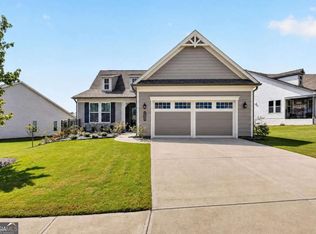 320 Salton Way, Hoschton, GA 30548