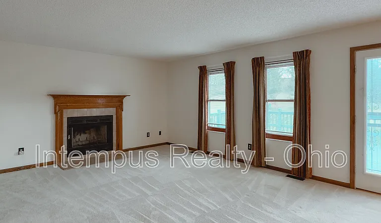 370 Glenside Ln — Photo 14