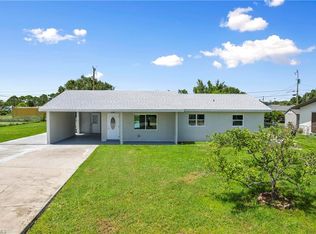 238 Lakeview Dr, North Fort Myers, FL 33917