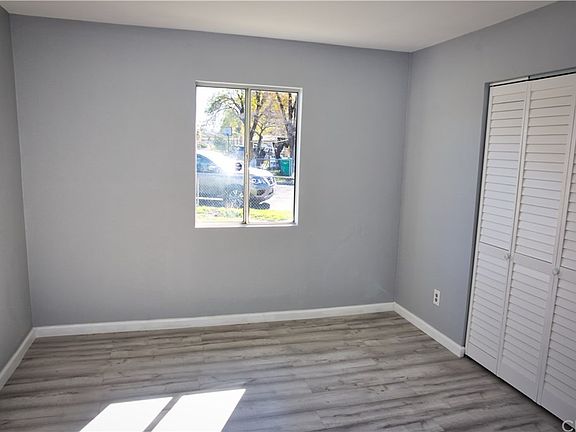 5th image of 7792 Fairfax Ln