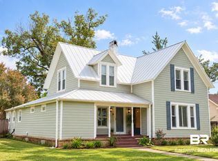 207 W Rose Ave, Foley, AL 36535