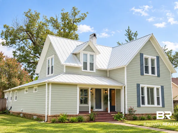 207 W Rose Ave, Foley, AL 36535
