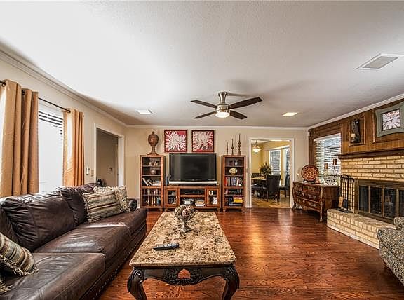 3rd image of 4001 San Mateo Dr