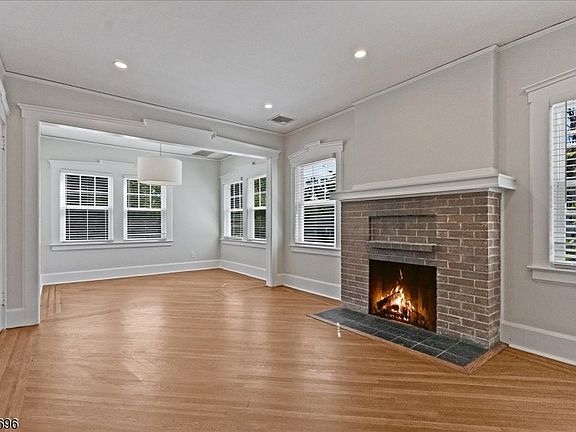 4th image of 706 Valley Rd Floor 2
