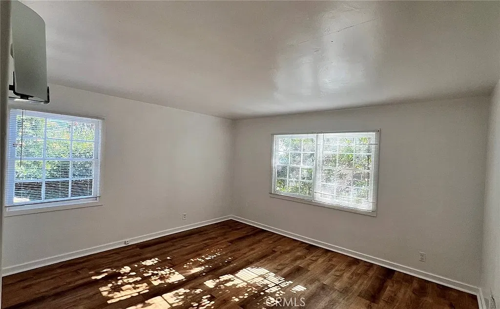 1 bed, 550 sqft, $2,600 — Photo 2